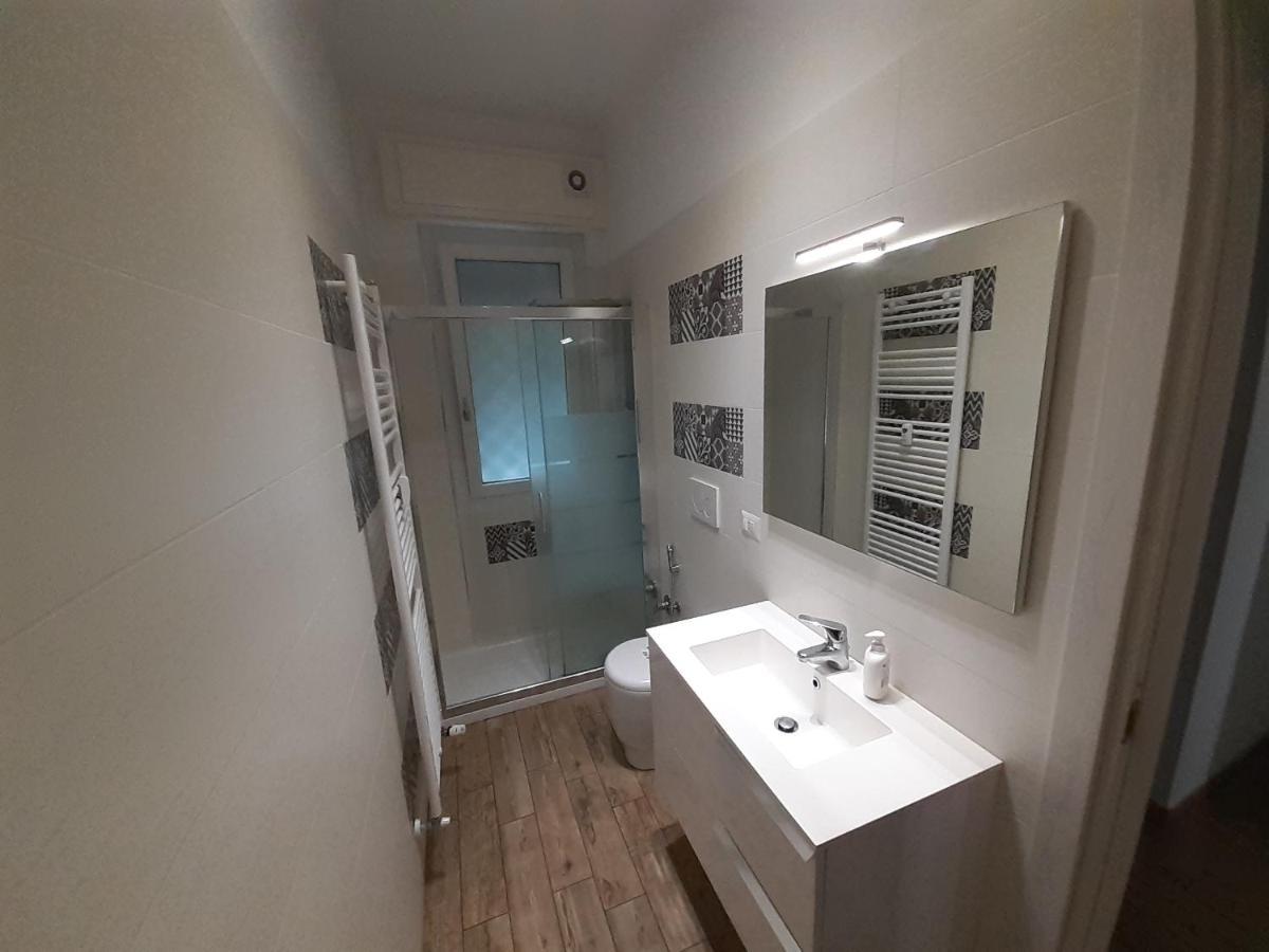 Le Colonne Apartment Stresa Bagian luar foto