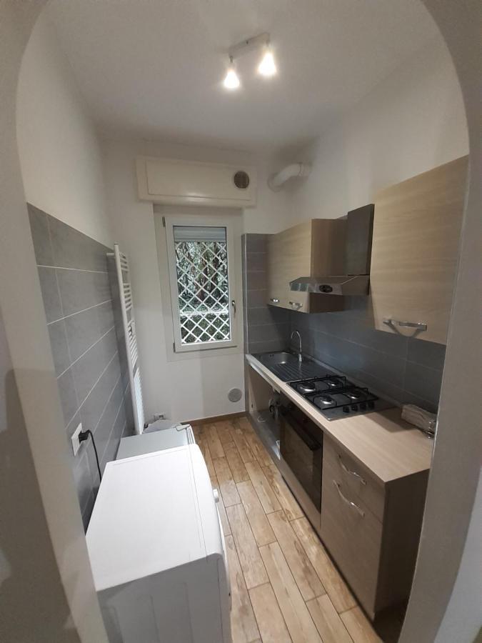 Le Colonne Apartment Stresa Bagian luar foto