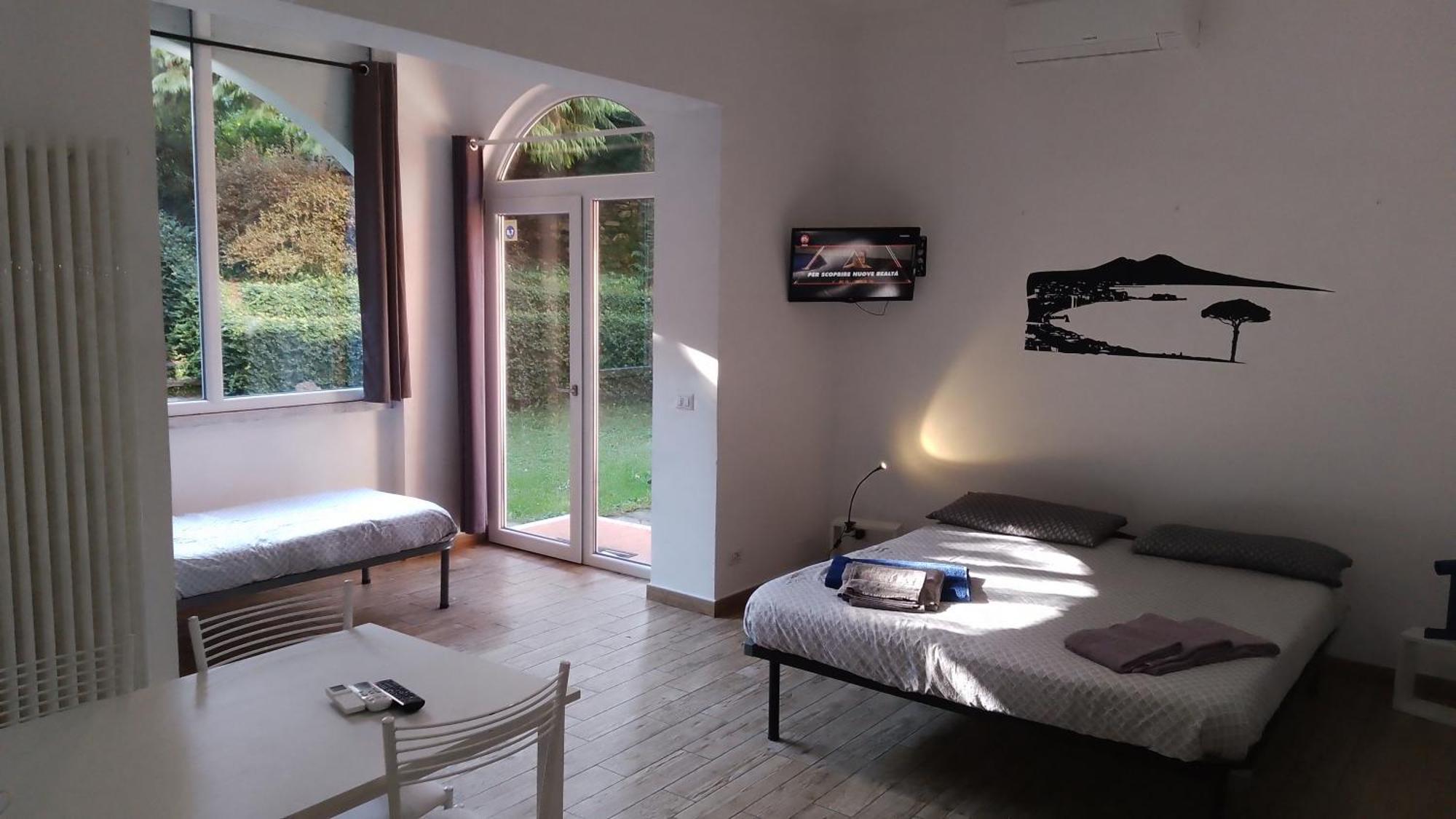 Le Colonne Apartment Stresa Bagian luar foto